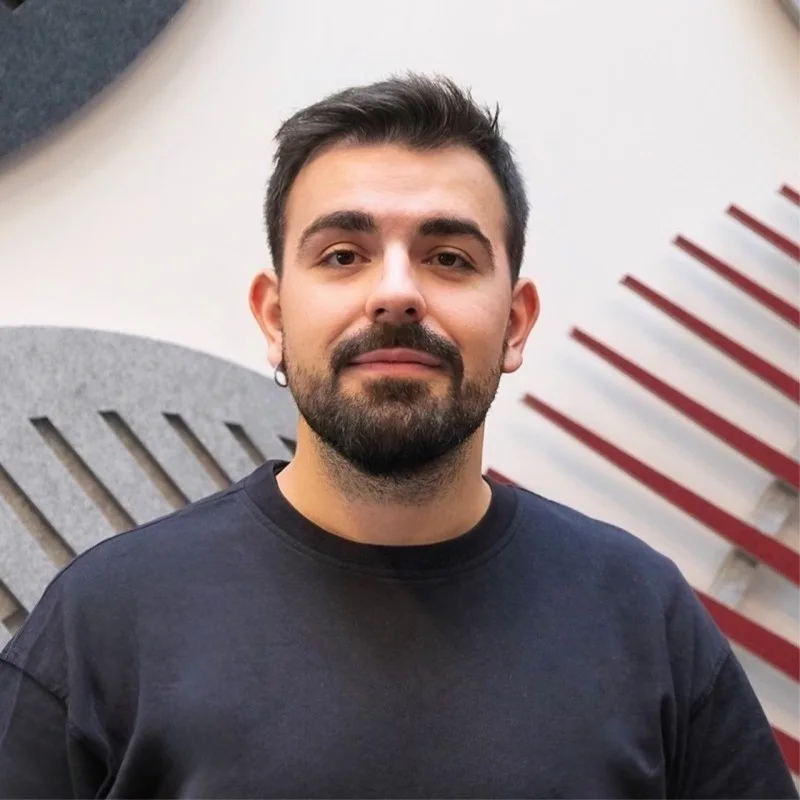 Bedri Keskin, Communications at Davion